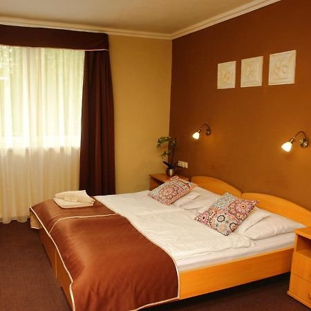 Alfa Hotel & Wellness Miskolctapolca Екстериор снимка